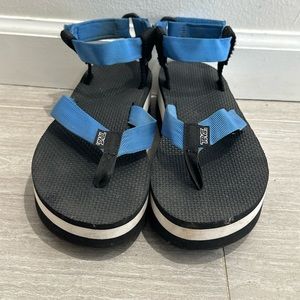 Teva Flatform Sandal